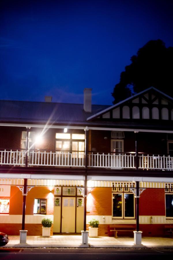 The Bridgetown Hotel Exterior foto